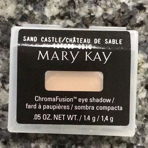 Mary Kay ChromaFusion eye shadow-sand castle
